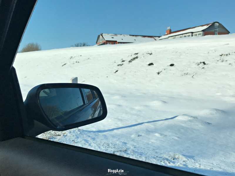 Auto fahren im Winter bei Schnee und Glätte - Tipps für Autofahrer