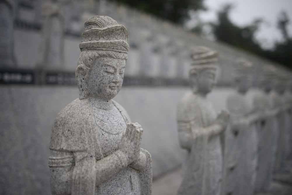 Buddha Statue im japanischen Garten